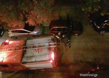 Εύοσμος: Ι.Χ. τυλίχτηκε στις φλόγες (φωτο)