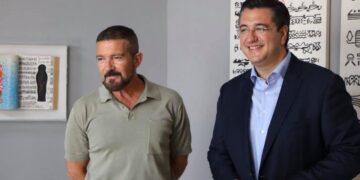 Συνάντηση Τζιτζικώστα με τον Αντόνιο Μπαντέρας
