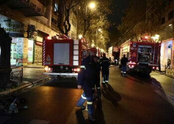 Εύοσμος: Φωτιά σε εστιατόριο της οδού Παύλου Μελά (Βίντεο)