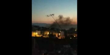 Φωτιά και εκρήξεις στη Νεάπολη – Είμαστε Στόχος Εμπρηστών