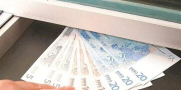 Άγνωστος λήστεψε τράπεζα χρησιμοποιώντας απειλητικό σημείωμα