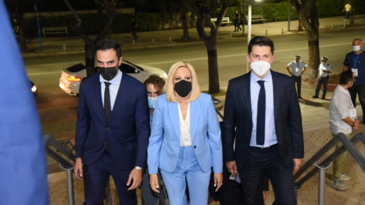 Η Γεννηματά στον Εύοσμο: Οι κάτοικοι της δυτικής Θεσσαλονίκης «δεν μπορούν να ζουν στη φτώχεια και τη μιζέρια»