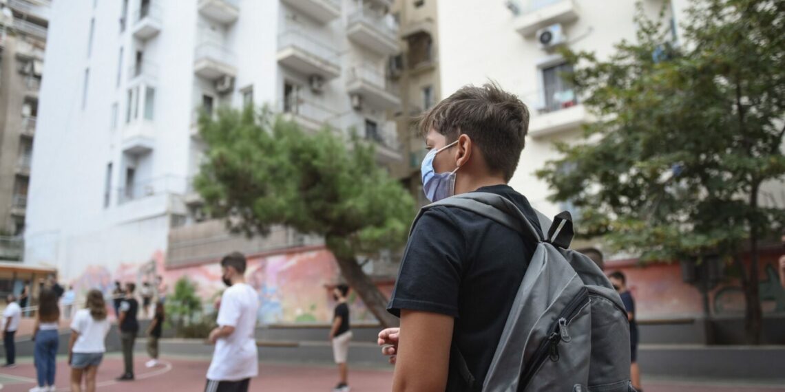 Θεσσαλονίκη: Επεισόδιο σε δημοτικό σχολείο με πατέρα που δεν έφερε το self test του παιδιού του