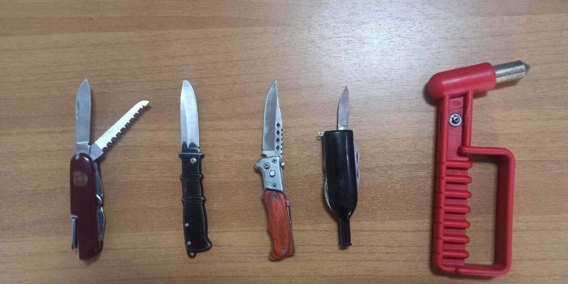 Ανήλικοι οι 6 συλληφθέντες στο ΕΠΑΛ Σταυρούπολης. Κουβαλούσαν μαχαίρια, σιδερογροθιές