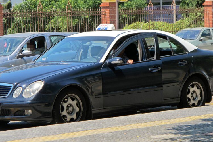 Εξιχνιάστηκε υπόθεση ληστειών σε βάρος οδηγών ταξί στη δυτική Θεσσαλονίκη