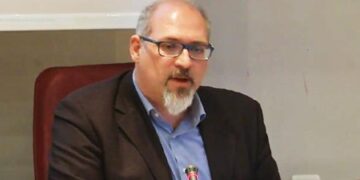 Στο “κόκκινο” η Θεσσαλονίκη: Σήμερα αποφασίζουν οι ειδικοί – “Καμπανάκι” από Θωμαΐδη