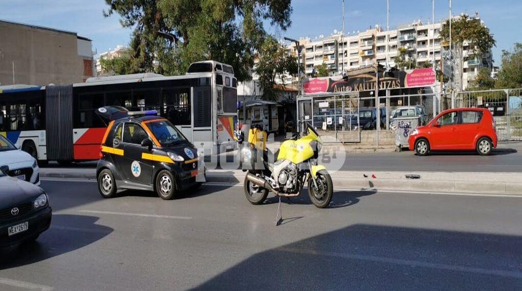 Θεσσαλονίκη: Τροχαίο στην Μοναστηρίου – Χωρίς τις αισθήσεις της η οδηγός της μηχανής