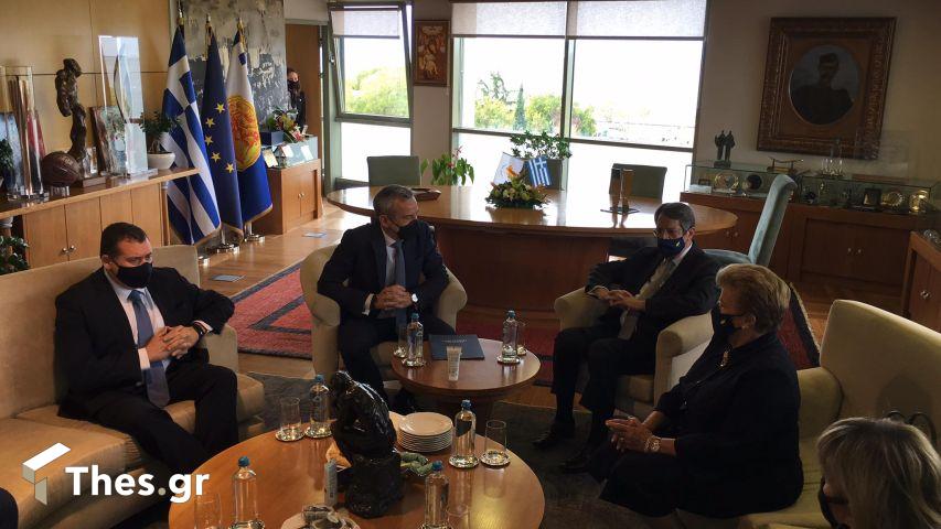 Στο δημαρχείο ο πρόεδρος της Κυπριακής Δημοκρατίας, Νίκος Αναστασιάδης (Εικόνες & βίντεο)