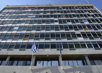 Φοιτητής στο Μαθηματικό του ΑΠΘ το πρώτο κρούσμα κορωνοϊού – “Ο εμβολιασμός το καλύτερο μέτρο”, λέει ο Πρύτανης