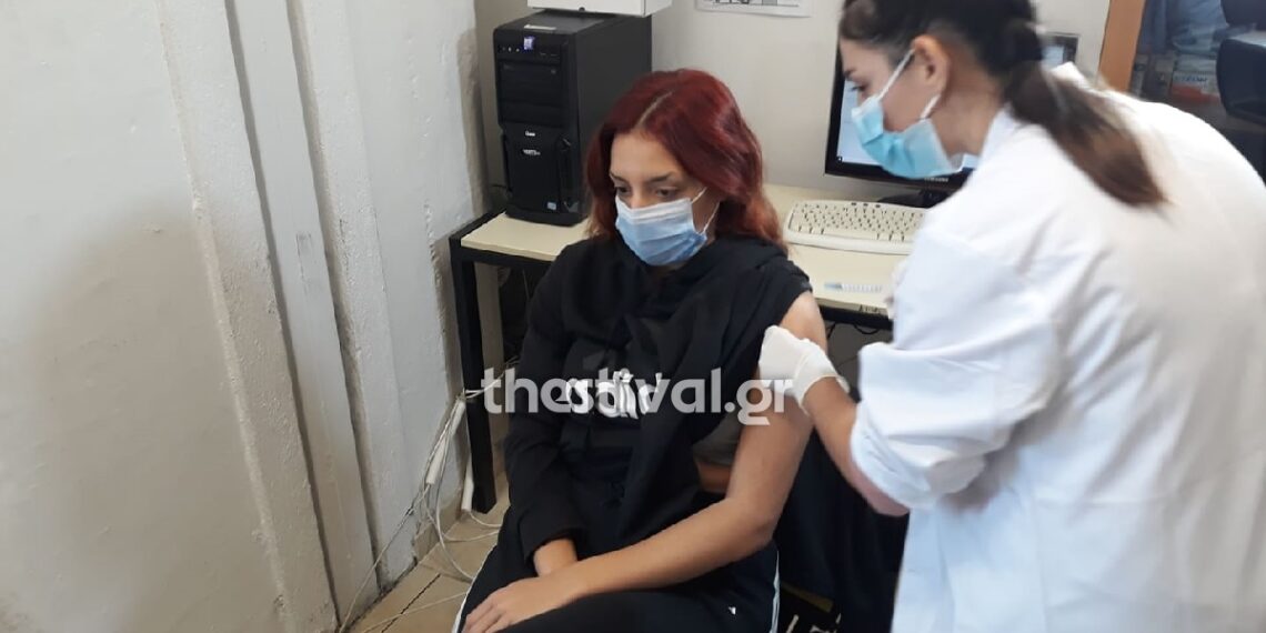Άρχισαν οι εμβολιασμοί στο Πανεπιστήμιο Μακεδονίας – Εμβολιάζονται σήμερα 15 φοιτητές (Εικόνες & βίντεο)