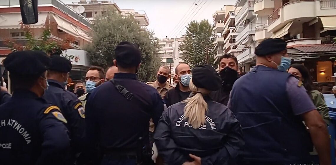 Αστυνομικός κλοιός γύρω από το ΕΠΑΛ Σταυρούπολης – Ένταση μεταξύ αστυνομικών και μελών των ΕΛΜΕ (Βίντεο)