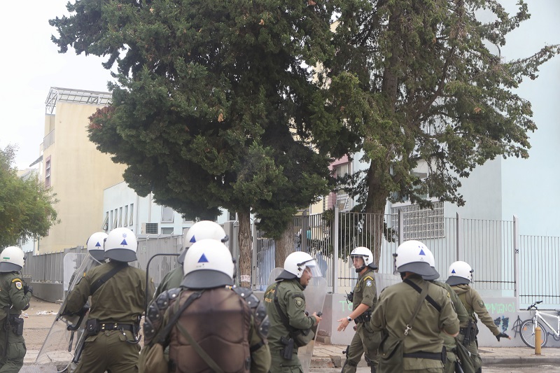 Φυλάκιση 12 μηνών σε τρεις νεαρούς για τα επεισόδια στο ΕΠΑΛ Ευόσμου