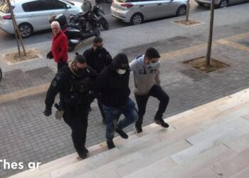 Θεσσαλονίκη: Στον εισαγγελέα ο 30χρονος για την επίθεση σε μέλη της ΚΝΕ (Εικόνα)