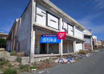 Εύοσμος: Εστία μόλυνσης εγκαταλελειμμένο κτήριο (Εικόνα & βίντεο)