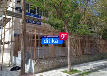 Εργασίες ελαιοχρωματισμού στο 5ο γυμνάσιο Ευόσμου