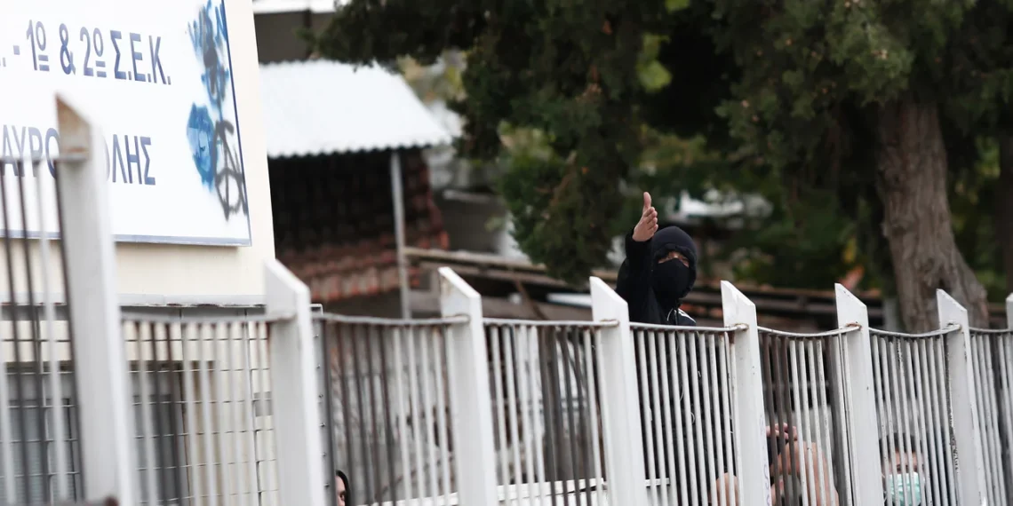 Ομόφωνη καταδίκη για τα γεγονότα στα ΕΠΑΛ της Θεσσαλονίκης από το Περιφερειακό Συμβούλιο