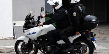 Θεσσαλονίκη: Κινητοποίηση της Αστυνομίας για να εμποδιστεί είσοδος ομάδας ατόμων στην TV100