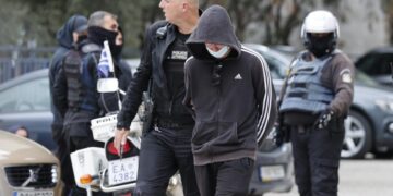 Τριάντα οχτώ οι προσαχθέντες για τα επεισόδια στον Εύοσμο