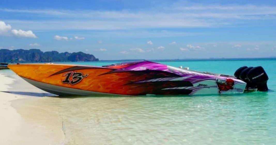 Θεσσαλονίκη: Στο… σφυρί βάρκες, ταχύπλοα, φουσκωτά και cigarette από 110 ευρώ!