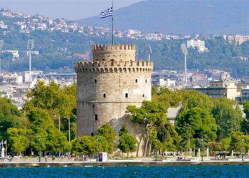 Θεσσαλονίκη: Οι παρελάσεις, ο Αγιος Δημήτριος και η αυτοδιάψευση της Μητρόπολης