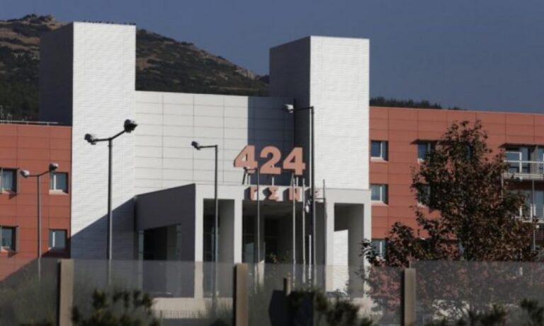 Θεσσαλονίκη: Τα στρατιωτικά νοσοκομεία μπαίνουν στη μάχη με τον κορονοϊό