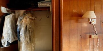 Θεσσαλονίκη: Αστυνομικοί βρήκαν τον διαρρήκτη μέσα στην ντουλάπα!