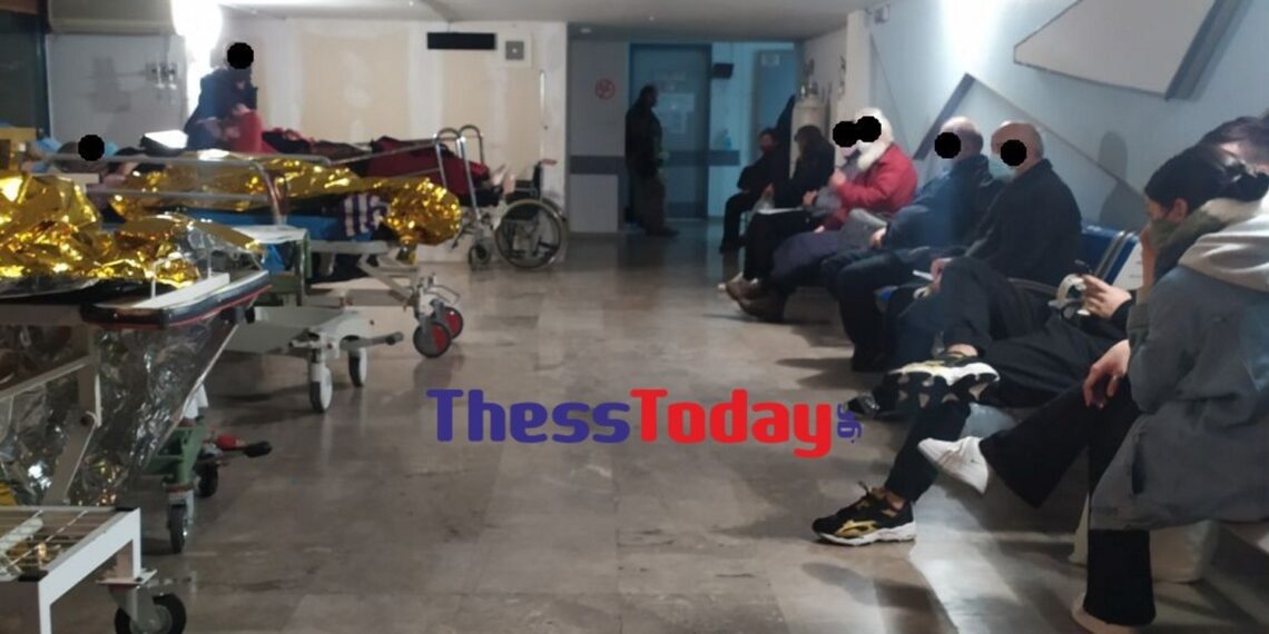 Θεσσαλονίκη: Έως και 8 ώρες για κρεβάτι σε νοσοκομείο – Ασφυκτική πίεση στις εφημερίες (Εικόνες)
