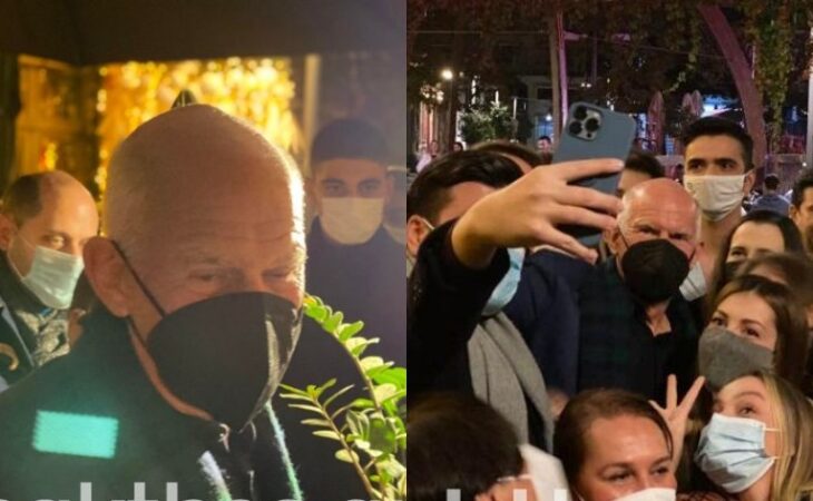 Γιώργος Παπανδρέου: Selfies, ποτό και συζήτηση με νέους στη Θεσσαλονίκη