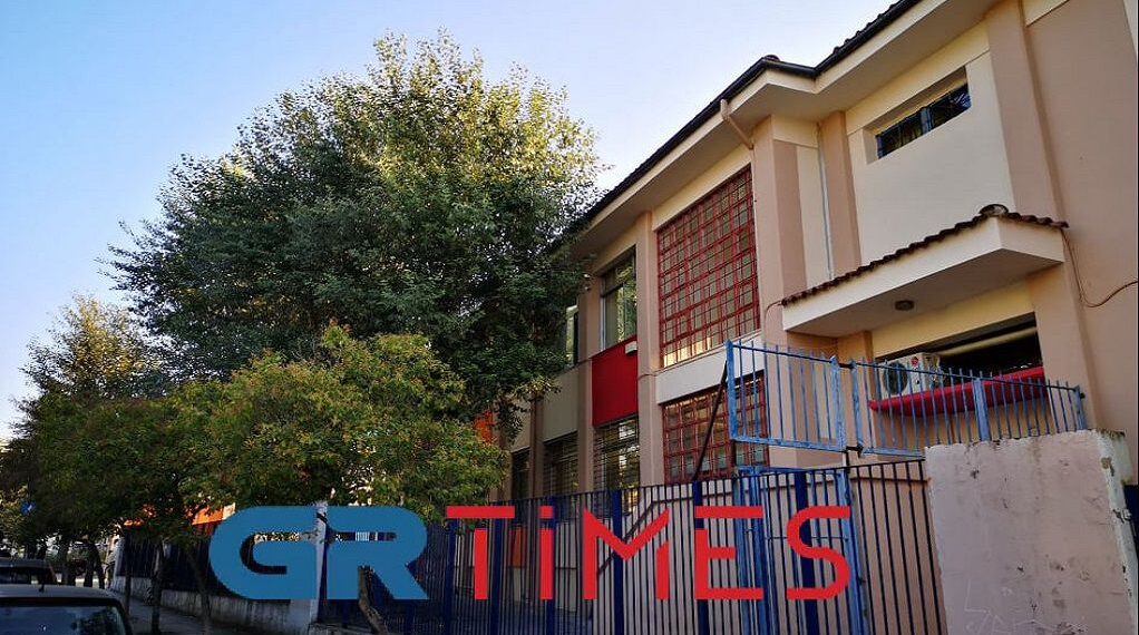 Κορδελιό – Εύοσμος: Καταγγελίες για μαθητή που φέρεται να βίασε συμμαθήτριες του (Βίντεο)