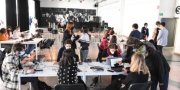 Τρεις Μαθητές Από 1ο ΓΕΛ Ευόσμου Κατέκτησαν Πρωτιά Στη Ρητορική, Σε Διαγωνισμό