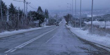 Στα “λευκά” η Θεσσαλονίκη, χαρίζει όμορφες εικόνες (Εικόνες & βίντεο)