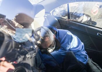 Στάθης Παναγιωτόπουλος: Η πρώτη φωτογραφία από τα κρατητήρια – Κατασχέθηκαν ο υπολογιστής και το κινητό του