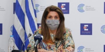 Κορονοϊός – Παπαευαγγέλου: Καλώ τους 400.000 ανεμβολίαστους άνω των 60 ετών να το ξανασκεφτούν