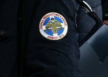 Θεσσαλονίκη: Αρνητές υποδύθηκαν τους αστυνομικούς και έκαναν έλεγχο σε χώρο διενέργειας rapid test