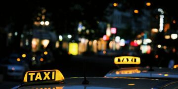 Θεσσαλονίκη: Ζευγάρι χτύπησε και λήστεψε οδηγό ταξί