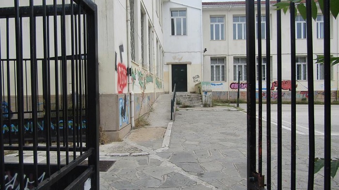 “Απέναντι στη βία υψώνουμε τείχος προστασίας” λένε εκπαιδευτικοί του ΓΕΛ Διαπολιτισμικής Εκπαίδευσης Ευόσμου