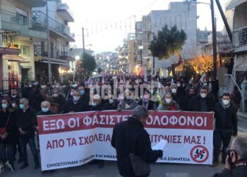 Εύοσμος: Μεγάλη αντιφασιστική συγκέντρωση και πορεία (pics & vids)