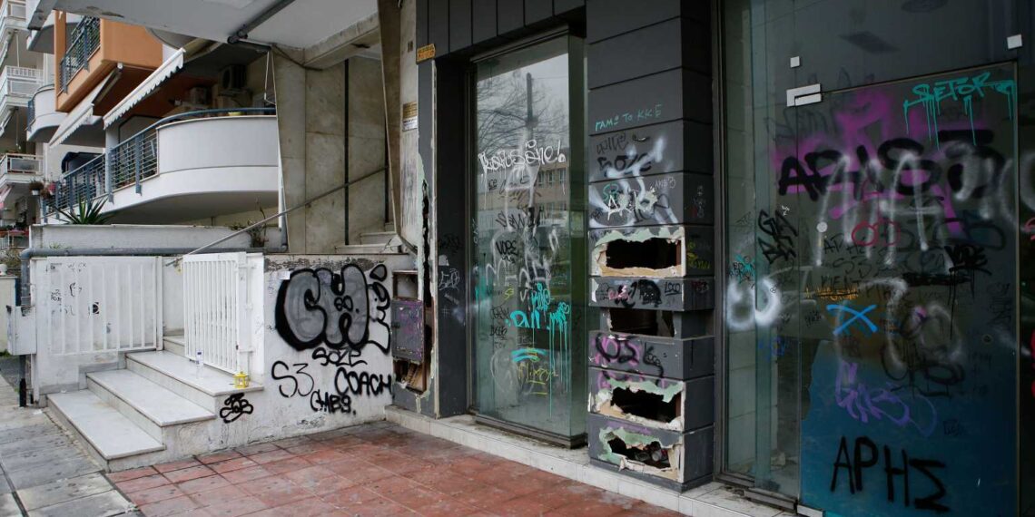 Θεσσαλονίκη: Ανθρωποκυνηγητό για τον εντοπισμό των δολοφόνων του 19χρονου Άλκη – Σήμερα η κηδεία του