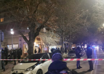 Τραγωδία στη Θεσσαλονίκη: Κατέληξε η γυναίκα από το έγκλημα στην Παπάφη