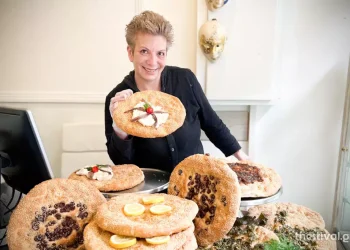 Καθαρά Δευτέρα: Λαγάνα με γεύσεις ιδιαίτερες – Η πρωτοποριακή ιδέα σε φούρνο της Θεσσαλονίκης