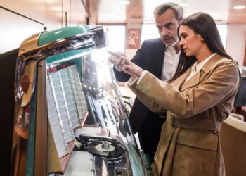 Θεσσαλονίκη: Το δημαρχείο «στρατηγείο της CIA» – Στα γυρίσματα ο Ζέρβας (Εικόνες)