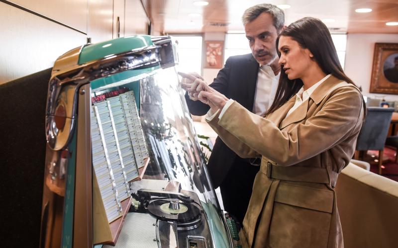 Θεσσαλονίκη: Το δημαρχείο «στρατηγείο της CIA» – Στα γυρίσματα ο Ζέρβας (Εικόνες)