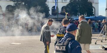 The Bricklayer: «Πυροβολούν» τον Άαρον Έκχαρτ στην πλατεία Αριστοτέλους