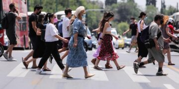 Φόβοι για άνοδο κρουσμάτων λόγω Πάσχα – Συνεδριάζει σήμερα η επιτροπή για την άρση των μέτρων από 1η Μαΐου