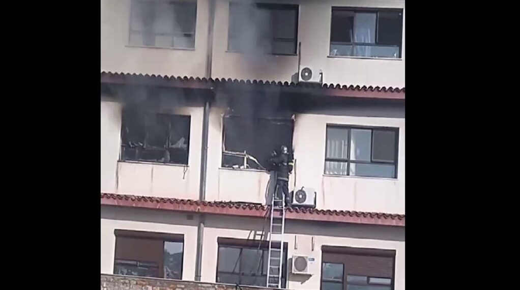 “Είναι σαν να έπεσε βόμβα” λέει ο διευθυντής της κλινικής covid στο Παπανικολάου