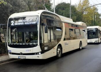 Αλλάζουν τα λεωφορεία της Αθήνας και της Θεσσαλονίκης – Αυτά είναι τα 770 νέα οχήματα που θα βγουν στους δρόμους