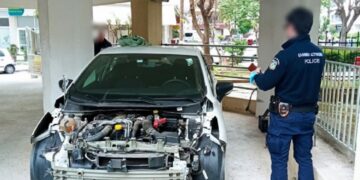Εύοσμος: Διέλυσαν αυτοκίνητο σε πιλοτή – Πήραν μέχρι και τα πατάκια