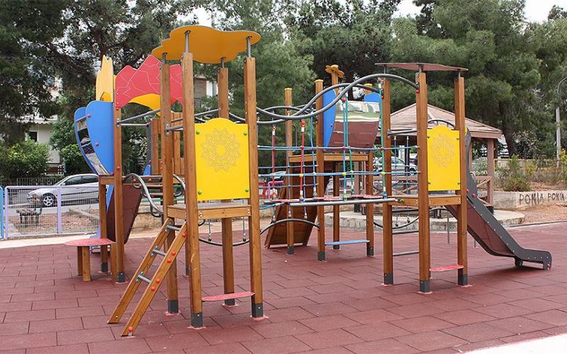 Συνελήφθη ο υπεύθυνος για τη συντήρηση των παιδικών χαρών του δήμου