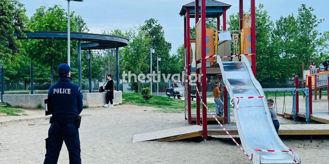 Θεσσαλονίκη: Κόπηκε το δάχτυλο 8χρονου που έκανε τσουλήθρα σε παιδική χαρά (Εικόνα)