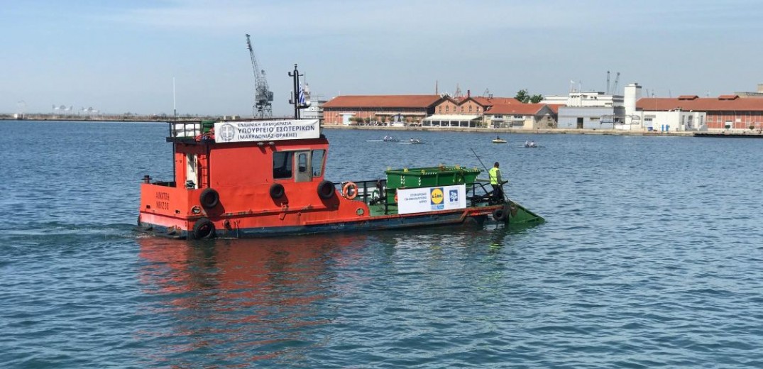 Δύο φορές την εβδομάδα η “Αλκίππη” στον Θερμαϊκό – 200 κιλά σκουπίδια σε κάθε επιχείρηση καθαρισμού